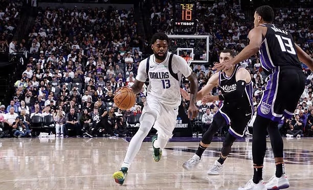 星空体育首页包含NBA季后赛赛程吃紧；达拉斯独行侠集结日外线爆发；球迷炸锅；高层口径保持一致的词条